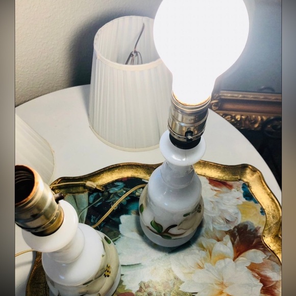 Vintage Shabby Decor Lamp Set - Picture 7 of 12